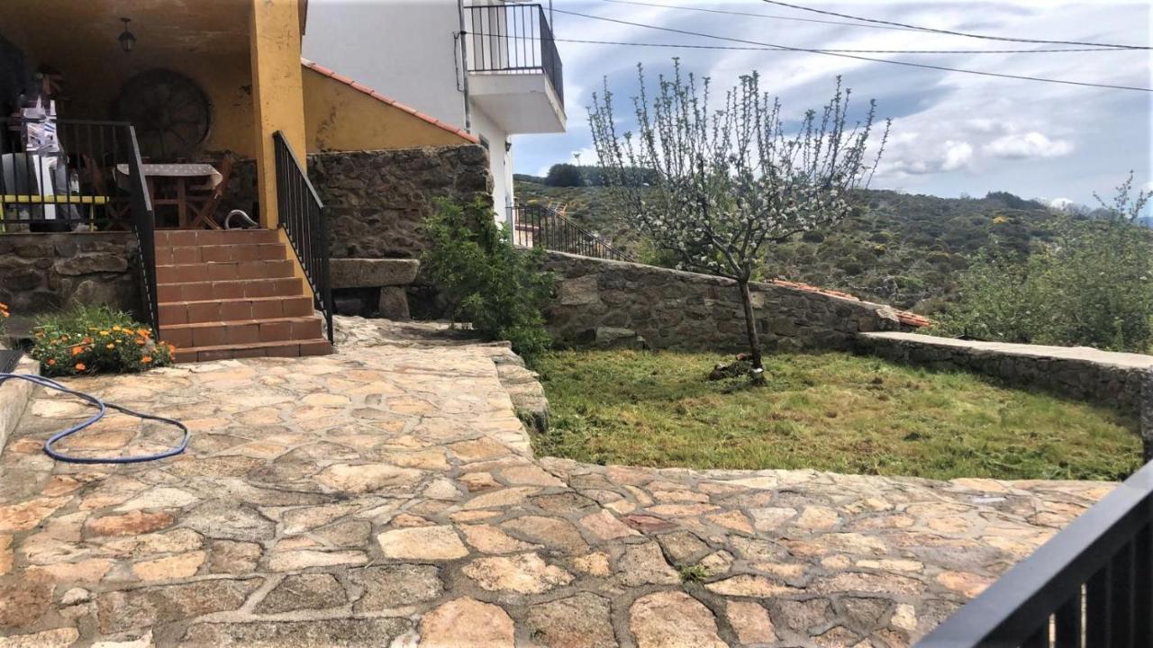 Maison d'hôtes Casa Sierra De Gredos à Navasequilla Extérieur photo