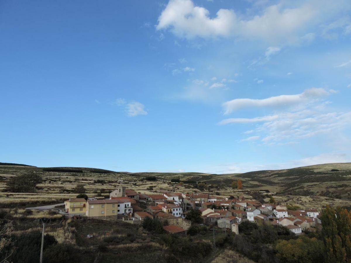 Maison d'hôtes Casa Sierra De Gredos à Navasequilla Extérieur photo
