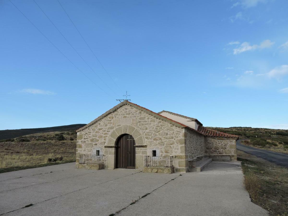 Maison d'hôtes Casa Sierra De Gredos à Navasequilla Extérieur photo